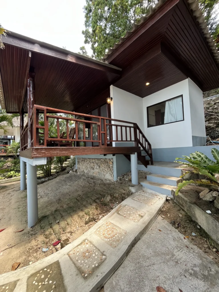 Beach Bungalow (Seaview) &mdash; Holina Rehab, Koh Phangan (photo 4)