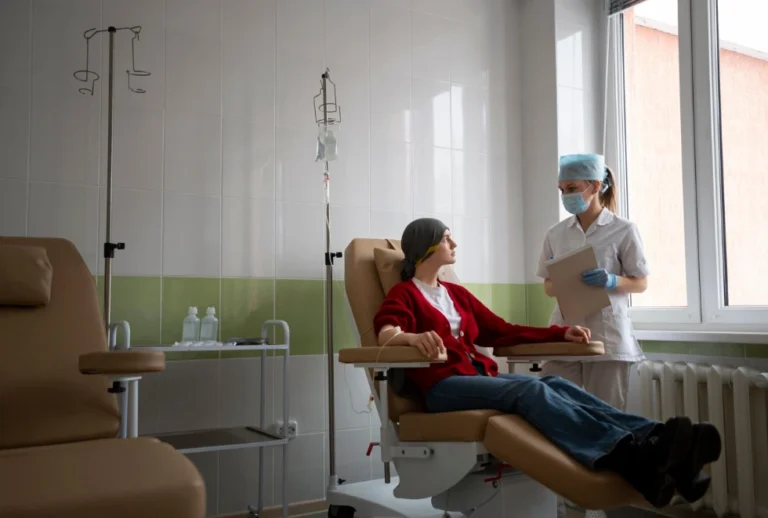 Outpatient vs Inpatient Drug Detox: Which Is Right for You?