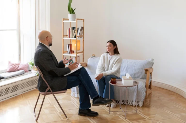 Ketamine and Mental Health: Treating Dual Diagnosis at Holina